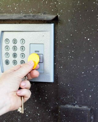 door access control system installers near me LA