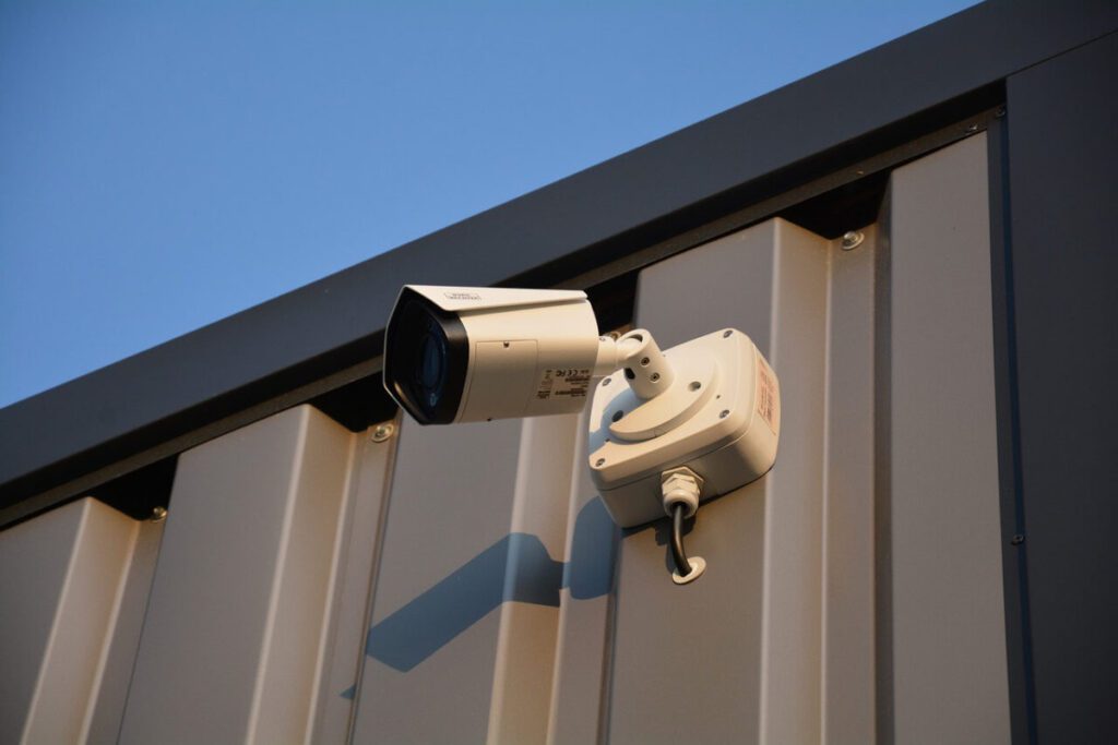 cctv-camera-services-in-los-angeles-1200x800